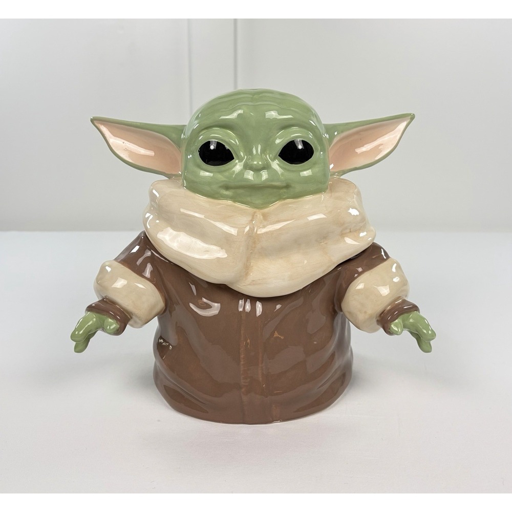 Star Wars The Mandalorian Grogu Ceramic Cookie Jar Baby Yoda Sculpted Container